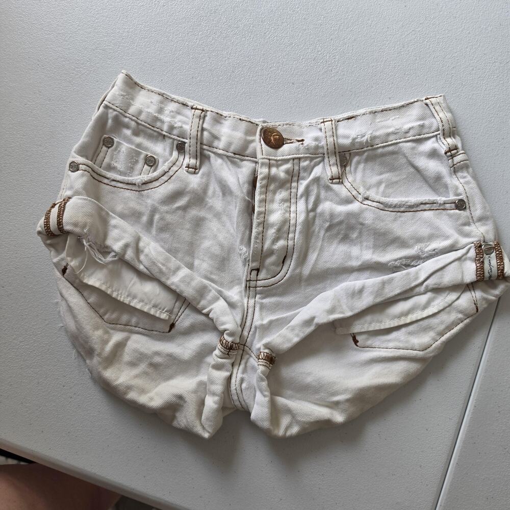One Teaspoon Hot Pants Shorts Womens 22 White Denim Cuffed Relaxed Fit Summer